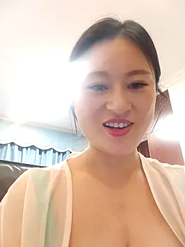 美女Yolanda9在线直播