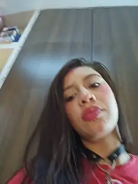 Webcam Model (Rebeca_xs) is live