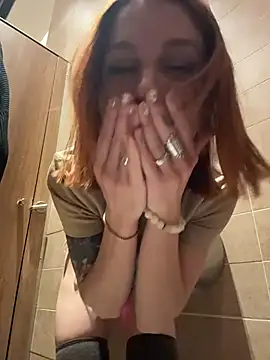 RosieSecret's live cam