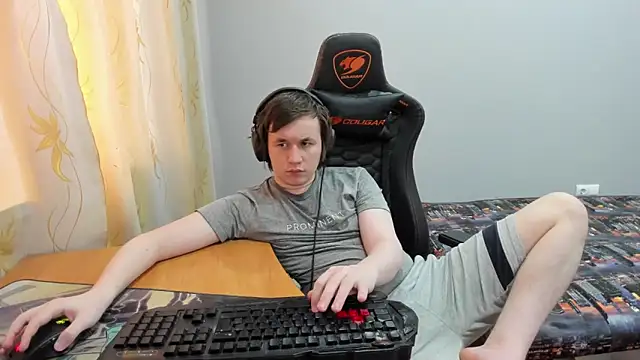 iliaskrislove - Iliaskrislove's free webcam