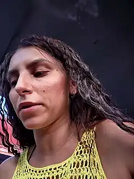 izabella_bella - Izabella_Bella's free webcam