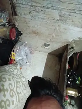 ivy-09 (F milf) - Boobs show