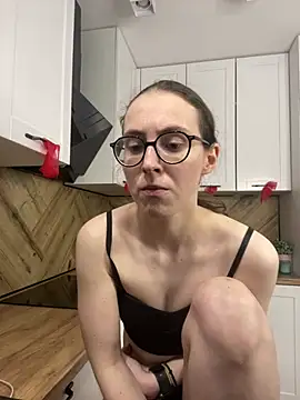 martiniiselenna - MartiniiSelenna's free webcam - UK Sex Cams