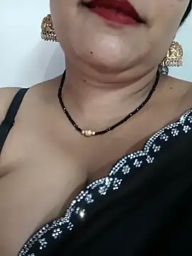 Webcam Model (Nyra-23) is live