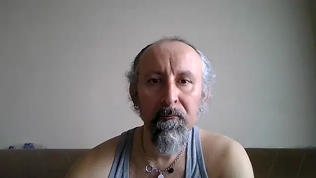 BuckWessle live sex cam