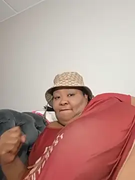 nancy111 (F milf) - make me drip and squirt on my toy