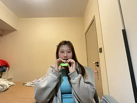 美女tutu512在线直播