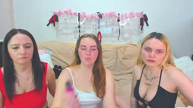 magiceyess - MagicEyess's free webcam - UK Sex Cams