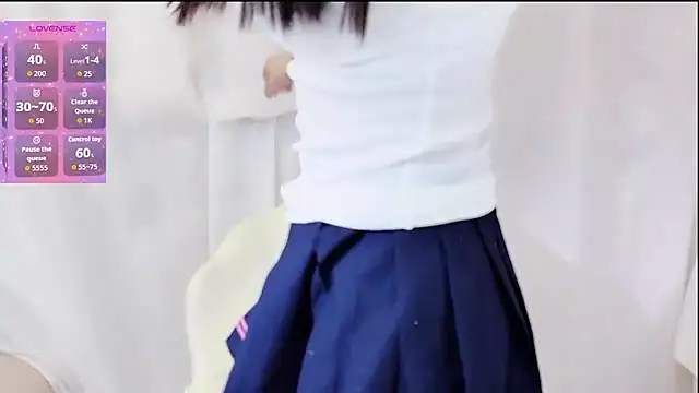 美女yunbaobei_6688在线直播