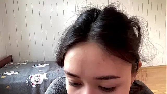 yourmiia - YourMiIa's free webcam - UK Sex Cams