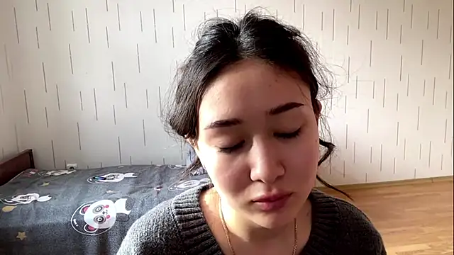 yourmiia - YourMiIa's free webcam - UK Sex Cams