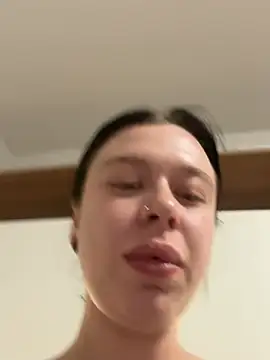 alishaofthorns - AlishaOfThorns's free webcam - UK Sex Cams