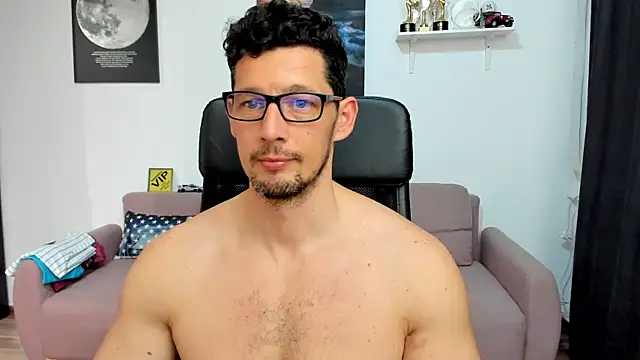 brutusk08 - BrutusK08's free webcam - UK Sex Cams