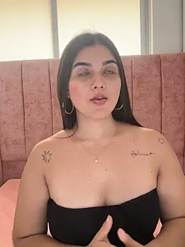 Webcam Model (salomecute21)  is live.Free join now!