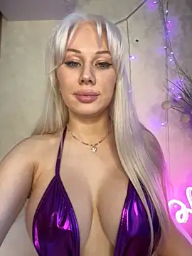 LaraHollywood webcam