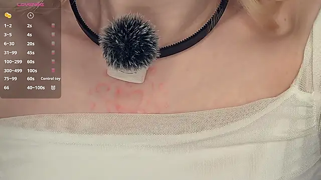 LaureMestler live sex cam