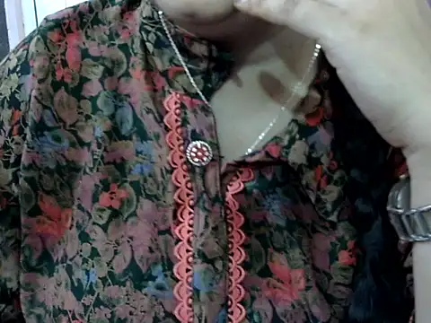 cute_aliyaa - Cute_Aliyaa's free webcam - UK Sex Cams