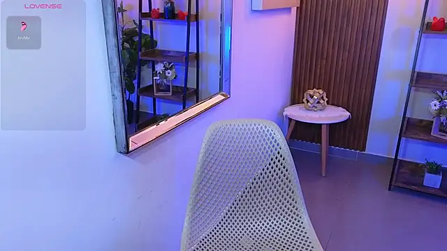 kenya--buhle (F young) - SHOW OIL MY BODY