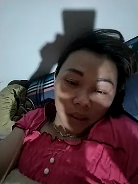 bella-222 - Bella-222's free webcam - UK Sex Cams