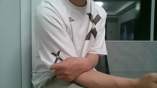 nole_china7 (Ask my age) - talk / fun / cum