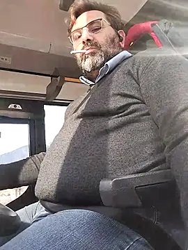 necroforo (M mature) - Senza masturbarmi e venire fino al goal