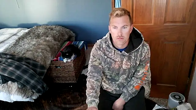 spunredneck (M young) - spun cum show