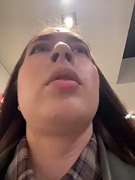 holly_play - Holly_Play's free webcam - UK Sex Cams