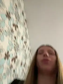 Webcam Model (adel_secret) is live