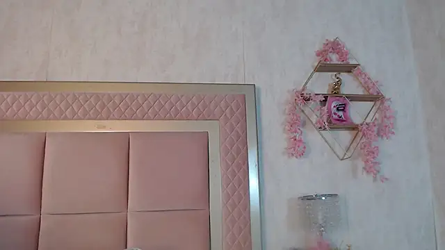 madii_ - Madii_'s free webcam - UK Sex Cams