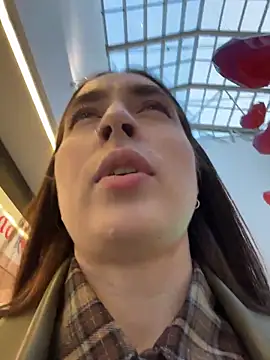 Holly_Play live sex cam