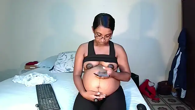 indiansweetflava - Indiansweetflava's free webcam - UK Sex Cams