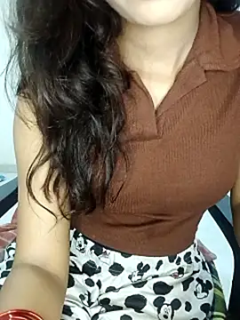 Webcam Model (Candyy_crushh)  is live.Free join now!