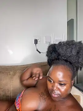 Webcam Model (Honeycoco0211)  is live.Free join now!