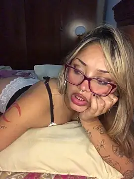 lolavixenn (F young) - BLOWJOB+ SPIT TITS