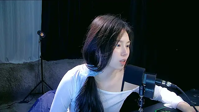 yoyo-o88 - Yoyo-o88's free webcam