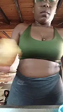 channeldelacroix (F milf) - OPEN  PUSSY