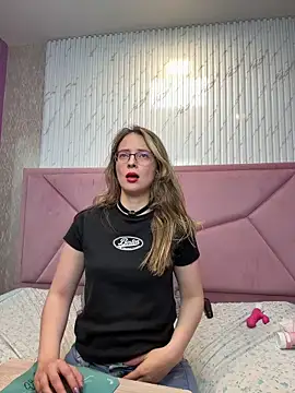 ambeerwood_ - AmbeerWood_'s free webcam