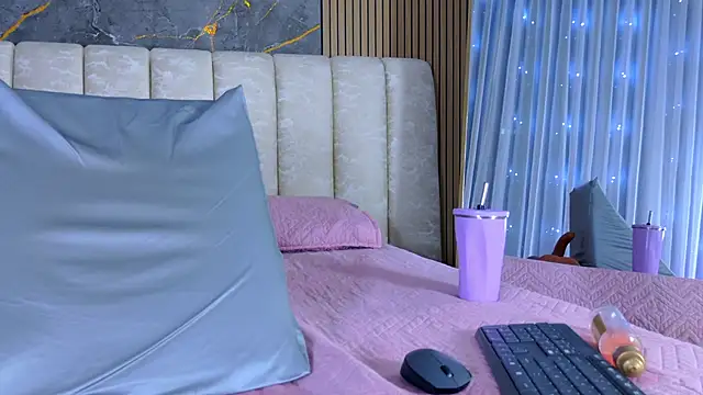 mia_scot - Mia_scot's free webcam