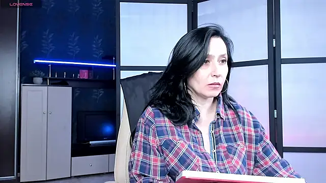 lucky_milf - Lucky_Milf's free webcam