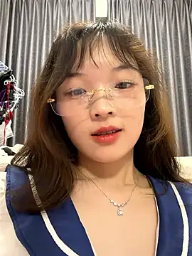 美女meimei_x在线直播