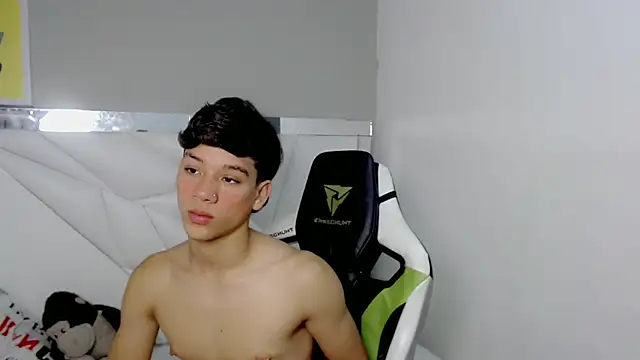 angelito_66 (M twink) - SHOW ME HOW FLEXIBLE YOU ARE