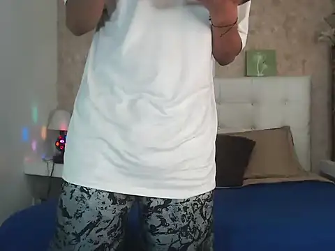 Alejandra_and_James_ live sex cam