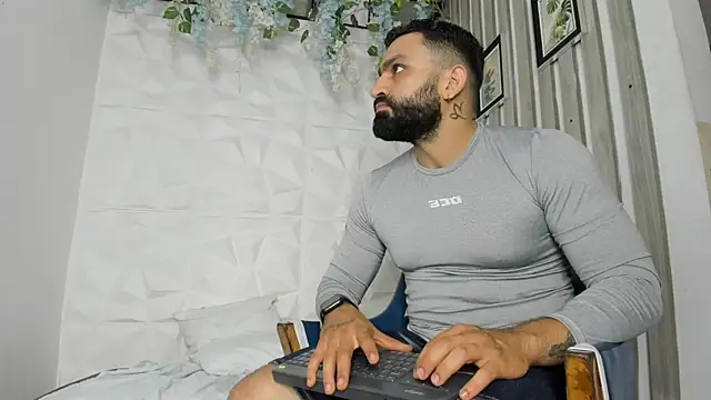 leonidaskaiser (M young) - BIG CUM 💦💦