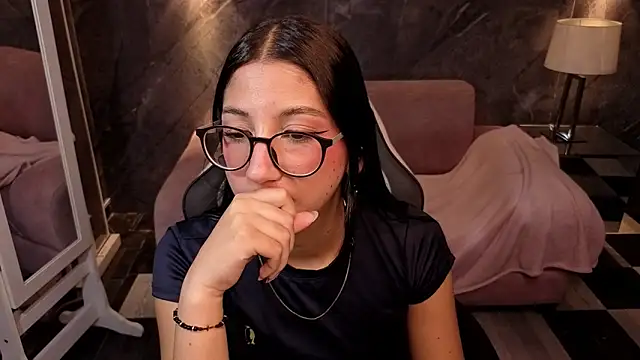 sophie_jones_b (F young) - doggy style panty off