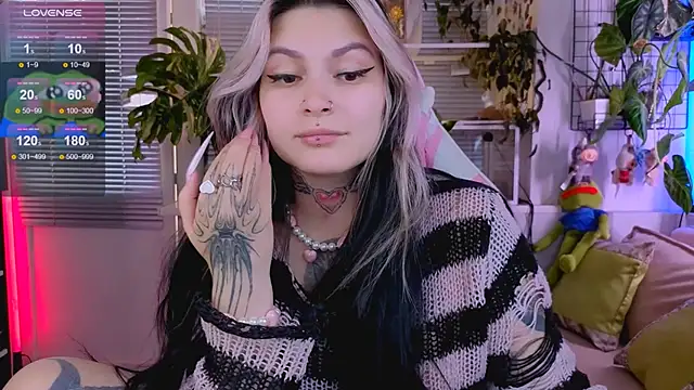 jelya_sg (F young) - very slobbery topless blowjob