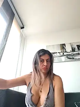 Latiinvenushot webcam