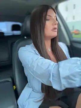 Webcam Model (JessicaFlame)  is live.Free join now!