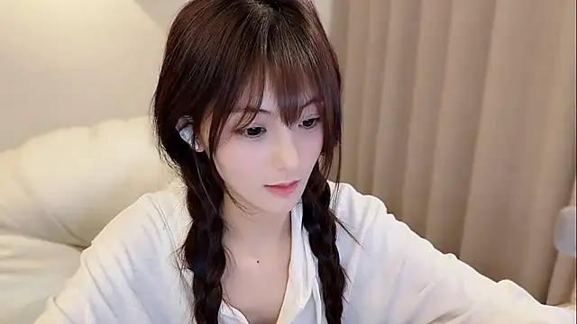 美女LH7在线直播