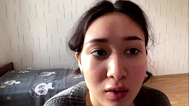 YourMiIa live sex cam