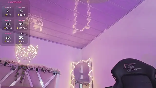 zury_tay - ZURY_TAY's free webcam - UK Sex Cams